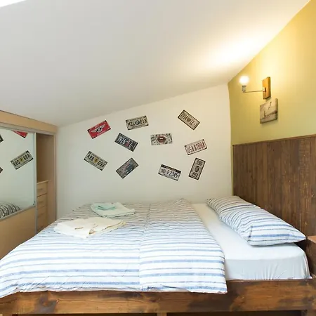 Galata Port Apartment *